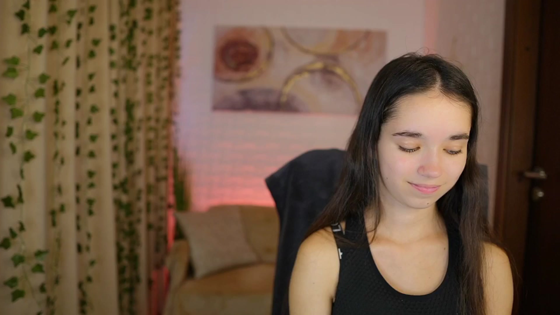 Gallery image thumbnail from Gia_Paige18's myfreecams stream on, 10/08/2024, 12:30 image 18 of 20