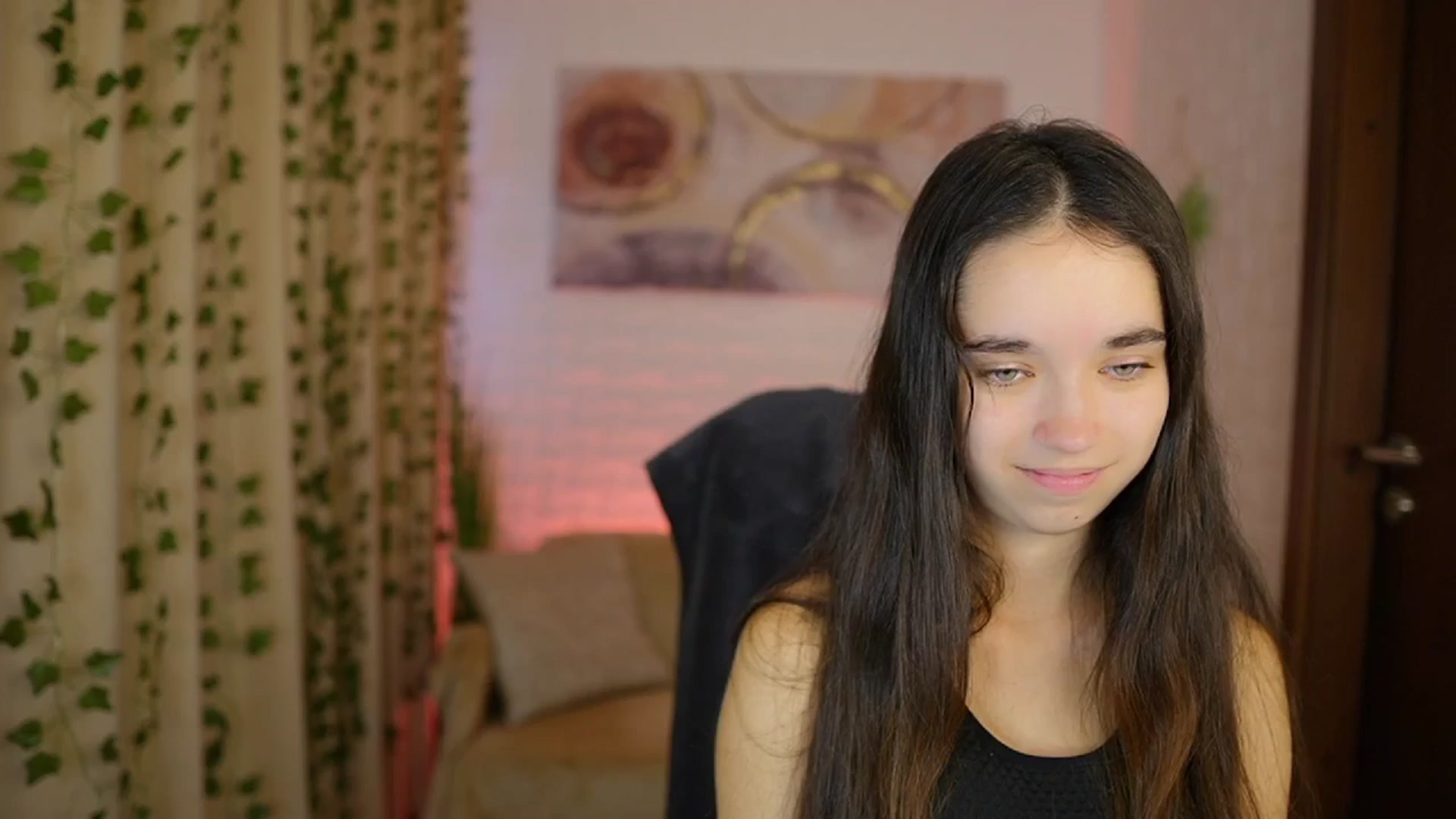 Gallery image thumbnail from Gia_Paige18's myfreecams stream on, 10/08/2024, 12:30 image 4 of 20