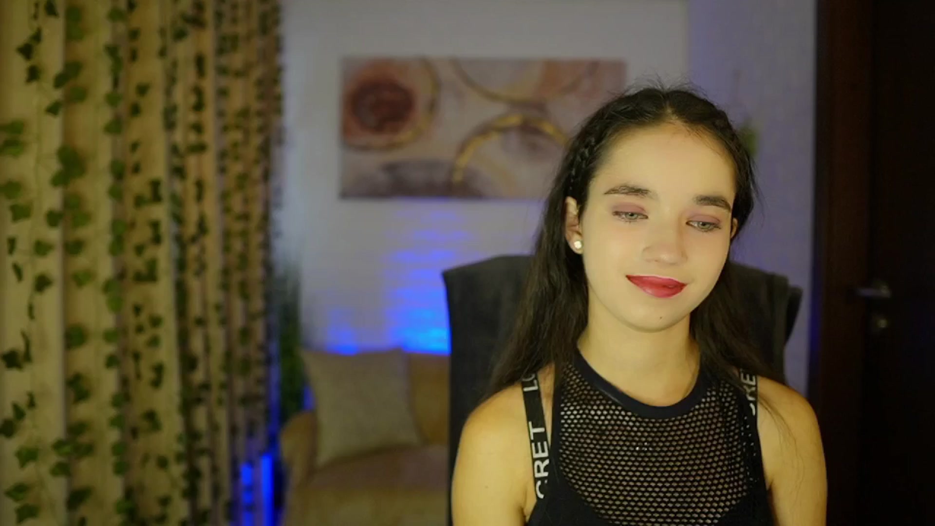 Gallery image thumbnail from Gia_Paige18's myfreecams stream on, 10/17/2024, 12:10 image 4 of 20