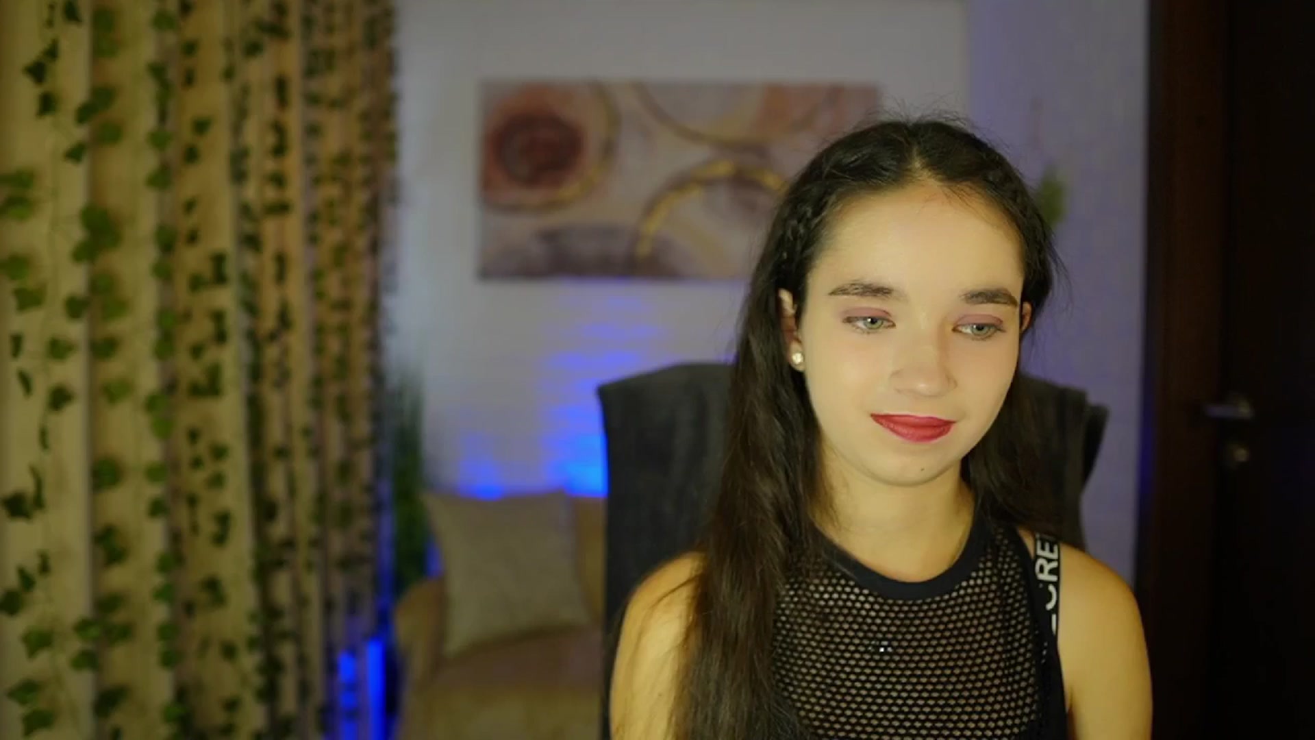 Gallery image thumbnail from Gia_Paige18's myfreecams stream on, 10/17/2024, 12:10 image 17 of 20