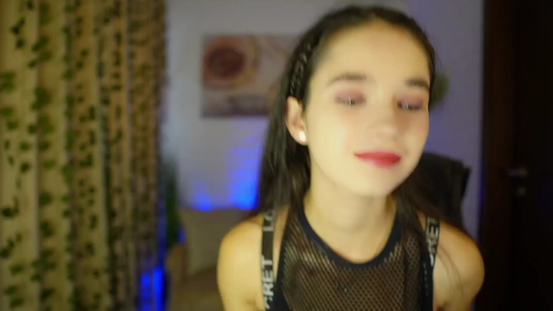 Gallery image thumbnail from Gia_Paige18's myfreecams stream on, 10/17/2024, 12:10 image 9 of 20