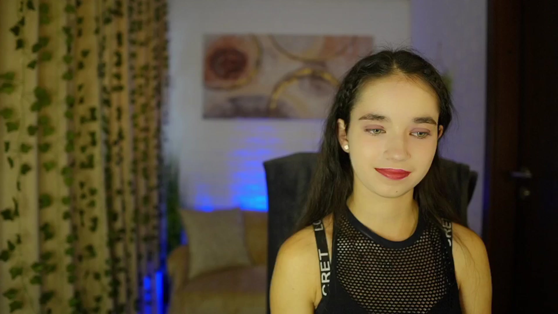 Gallery image thumbnail from Gia_Paige18's myfreecams stream on, 10/17/2024, 12:10 image 6 of 20