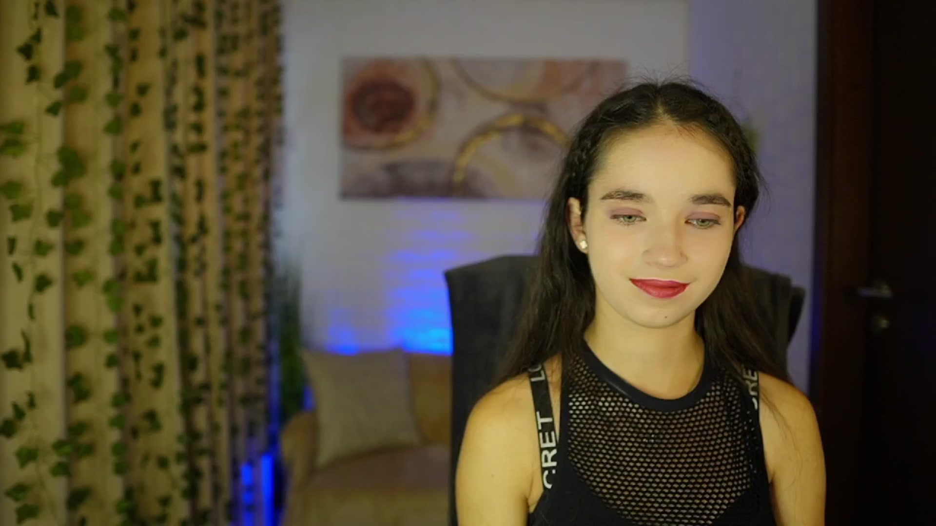 Gallery image thumbnail from Gia_Paige18's myfreecams stream on, 10/17/2024, 12:10 image 1 of 20
