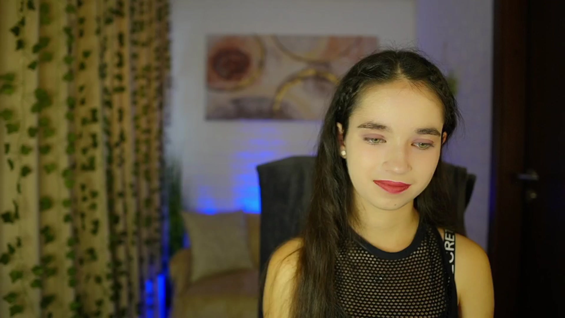 Gallery image thumbnail from Gia_Paige18's myfreecams stream on, 10/17/2024, 12:10 image 19 of 20
