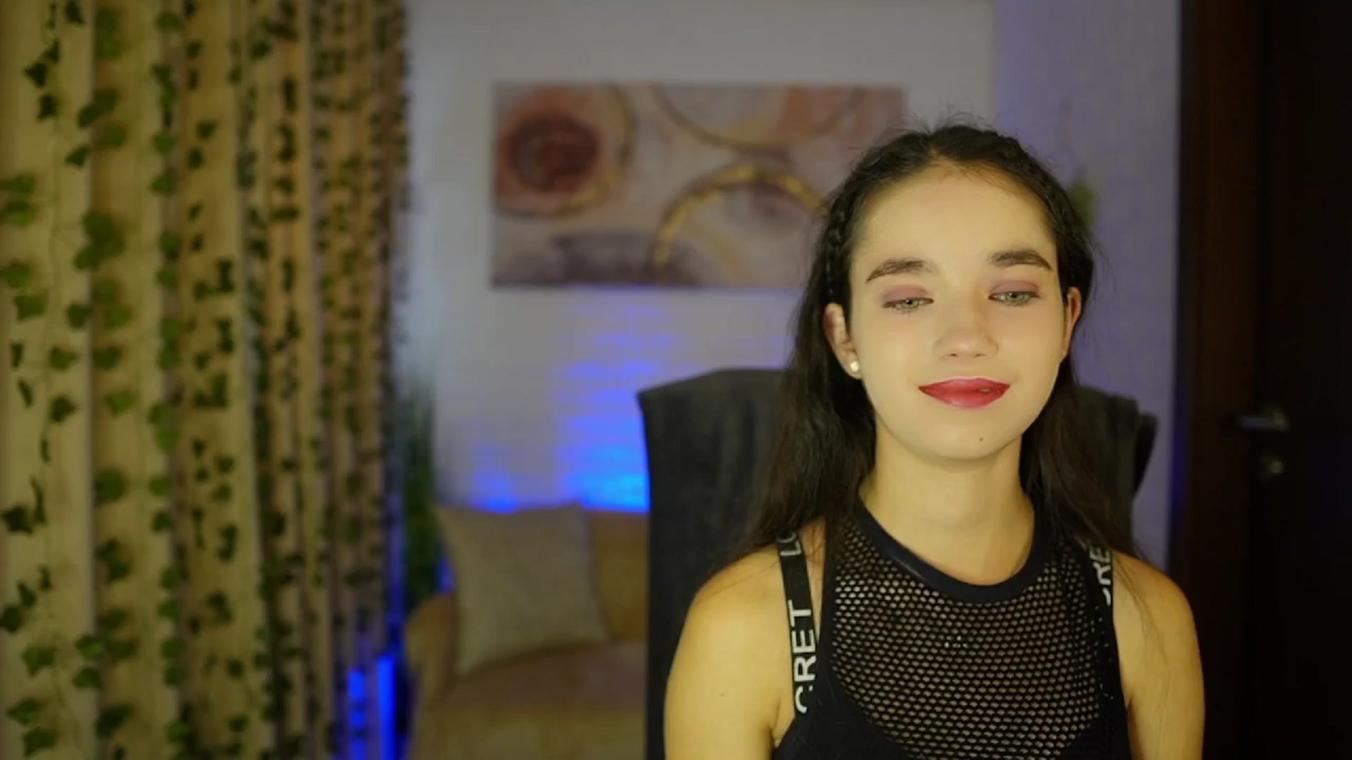 Gallery image thumbnail from Gia_Paige18's myfreecams stream on, 10/17/2024, 12:10 image 7 of 20