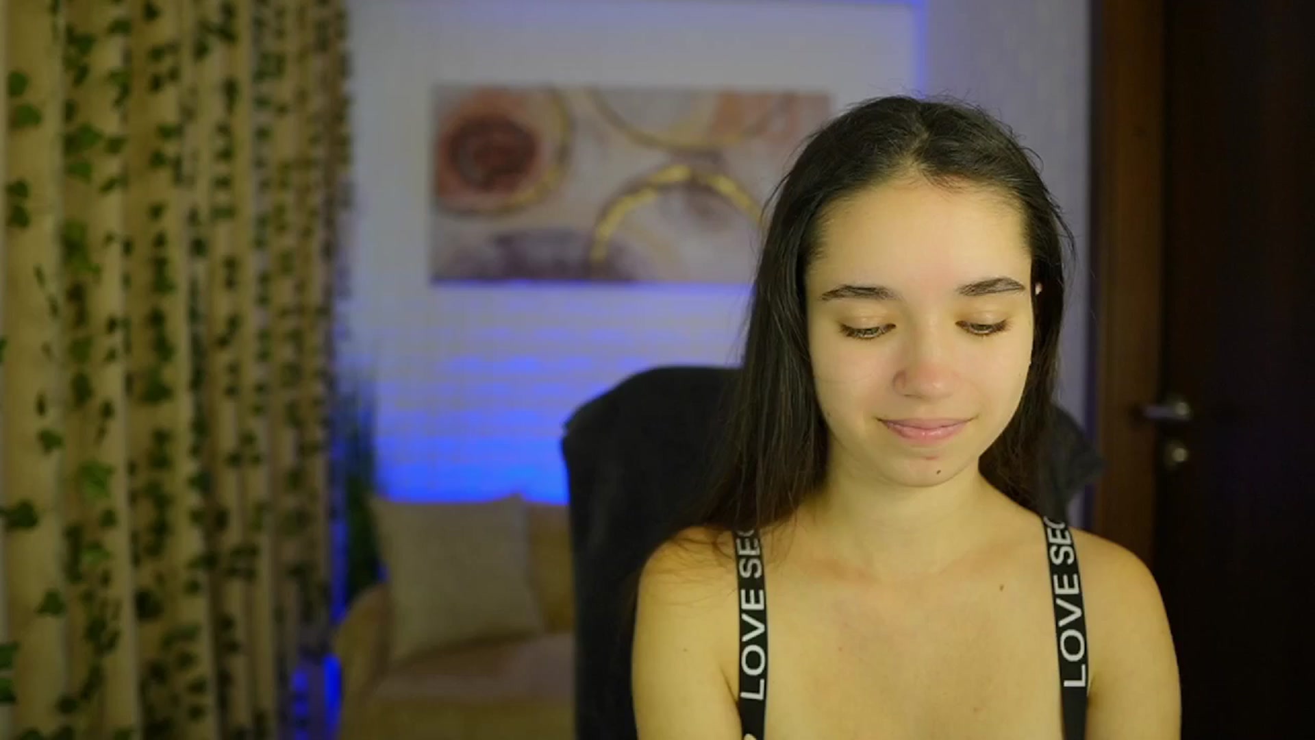 Gallery image thumbnail from Gia_Paige18's myfreecams stream on, 10/27/2024, 10:38 image 10 of 20
