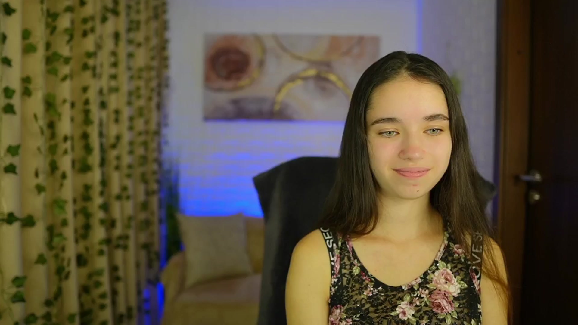 Gallery image thumbnail from Gia_Paige18's myfreecams stream on, 10/27/2024, 12:18 image 10 of 20