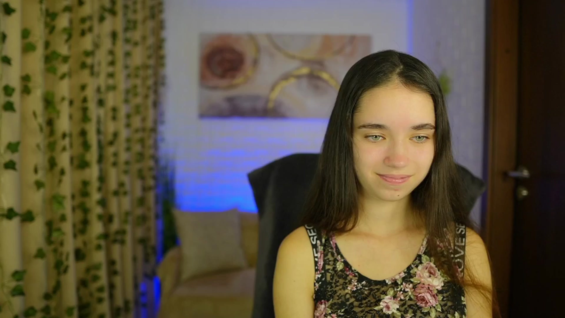 Gallery image thumbnail from Gia_Paige18's myfreecams stream on, 10/27/2024, 12:18 image 11 of 20