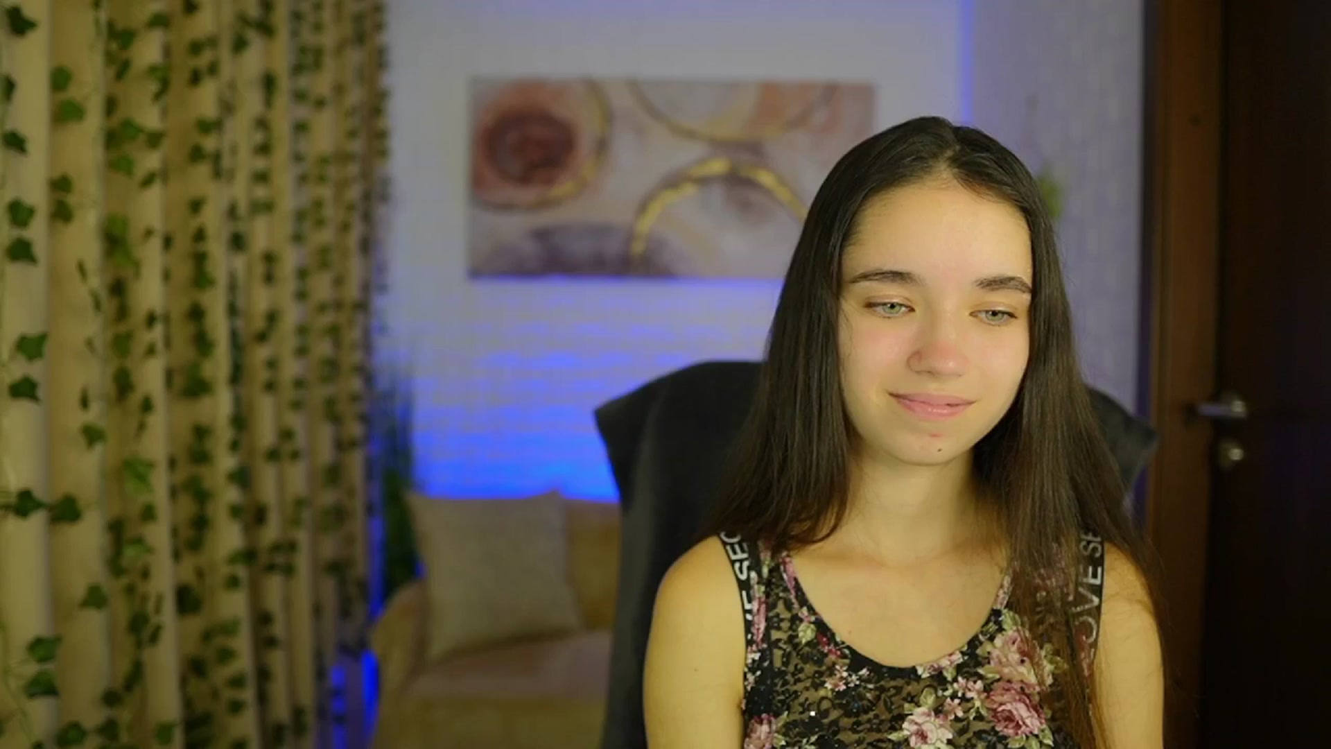 Gallery image thumbnail from Gia_Paige18's myfreecams stream on, 10/27/2024, 12:18 image 14 of 20