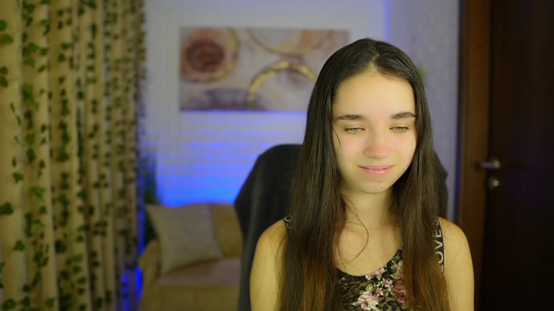 Gallery image thumbnail from Gia_Paige18's myfreecams stream on, 10/27/2024, 18:43 image 3 of 20