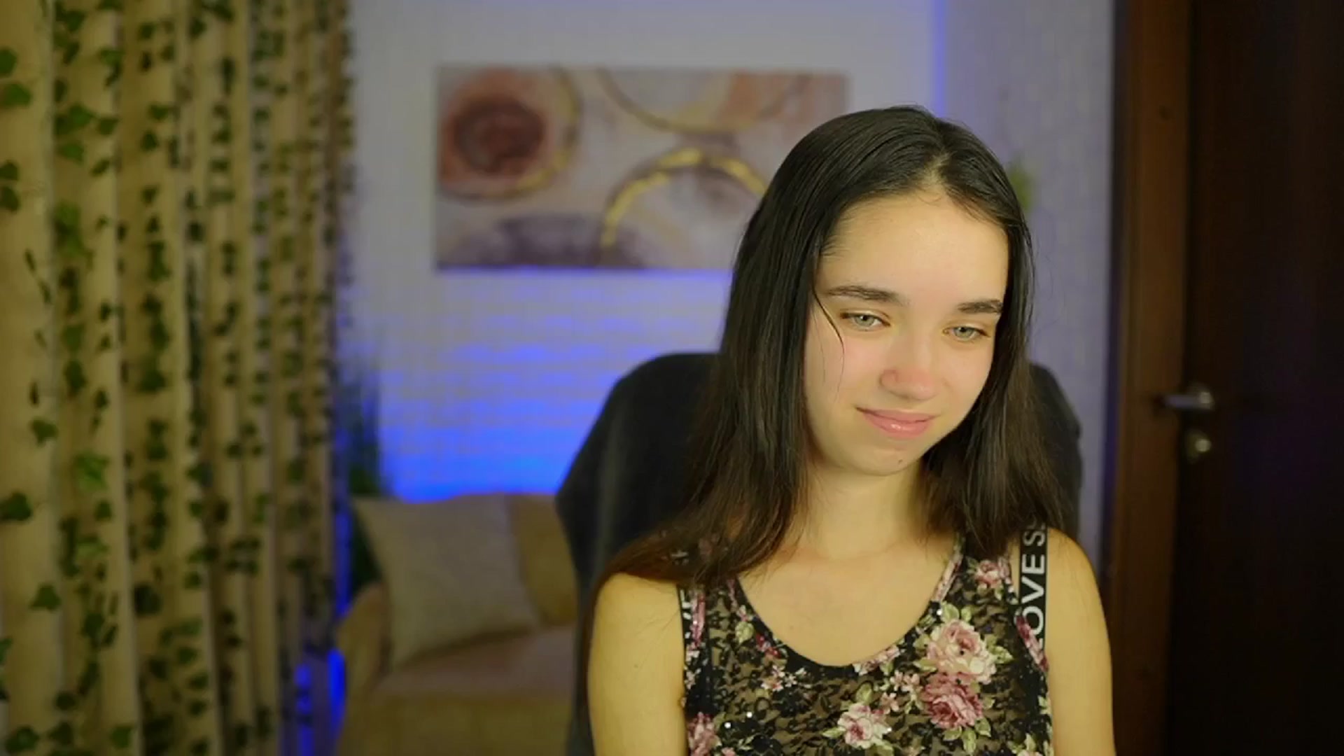 Gallery image thumbnail from Gia_Paige18's myfreecams stream on, 10/27/2024, 18:43 image 18 of 20