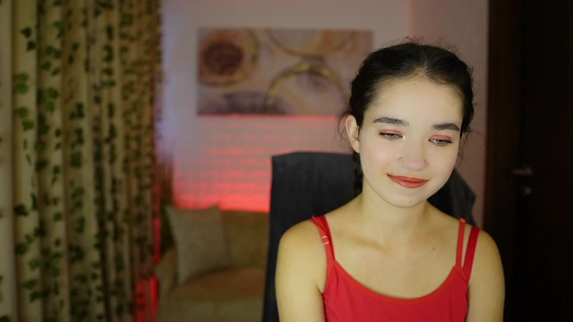 Gallery image thumbnail from Gia_Paige18's myfreecams stream on, 10/30/2024, 10:43 image 16 of 20