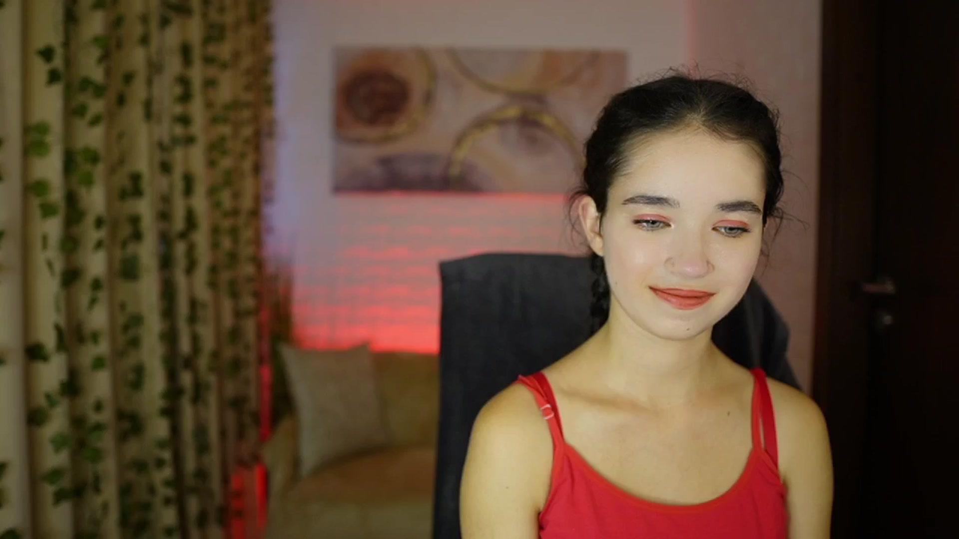 Gallery image thumbnail from Gia_Paige18's myfreecams stream on, 10/30/2024, 13:28 image 18 of 20