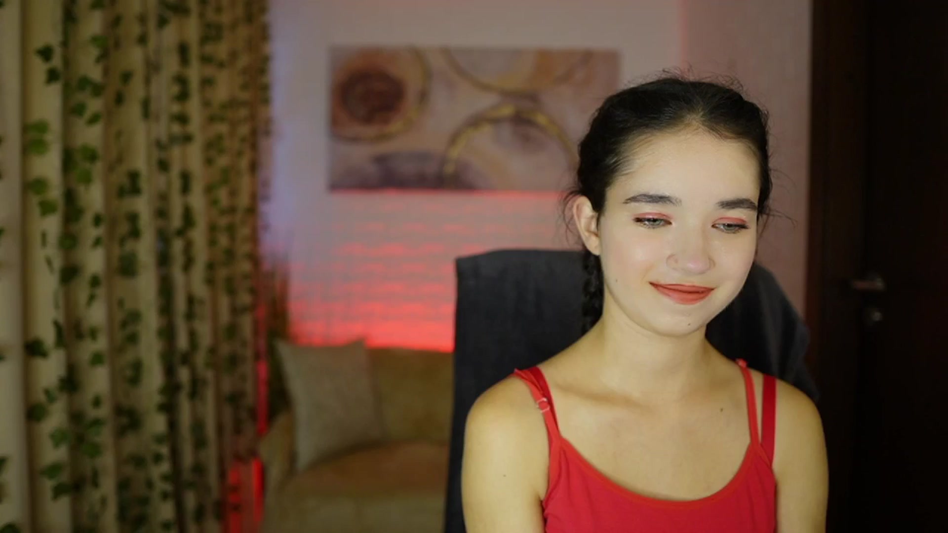 Gallery image thumbnail from Gia_Paige18's myfreecams stream on, 10/30/2024, 13:28 image 14 of 20