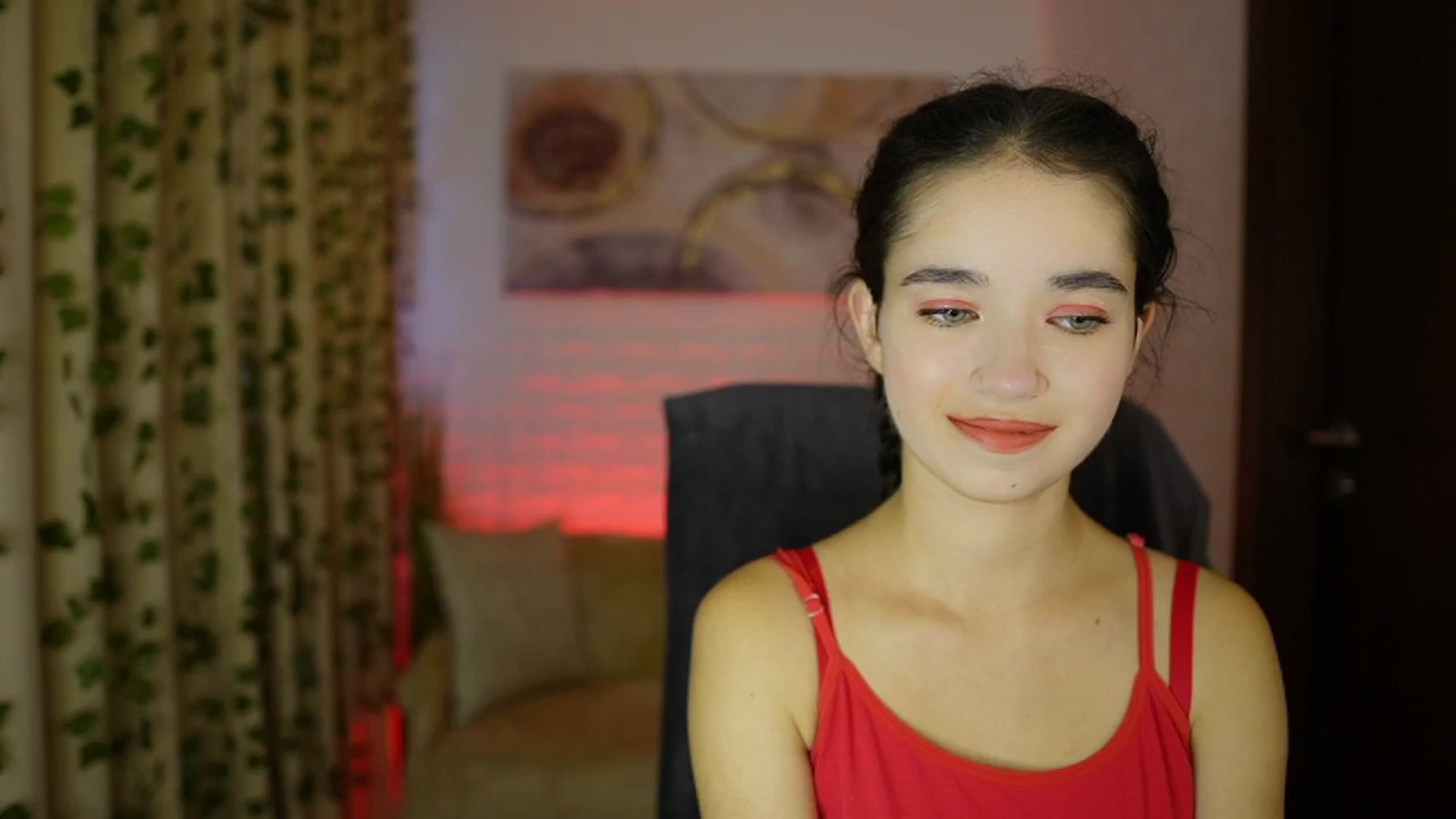 Gallery image thumbnail from Gia_Paige18's myfreecams stream on, 10/30/2024, 13:28 image 2 of 20