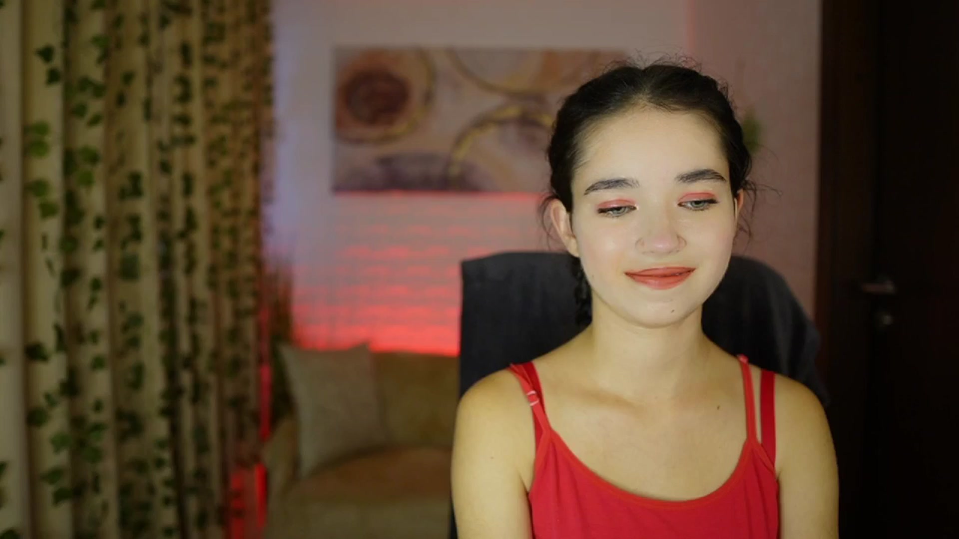 Gallery image thumbnail from Gia_Paige18's myfreecams stream on, 10/30/2024, 13:28 image 10 of 20