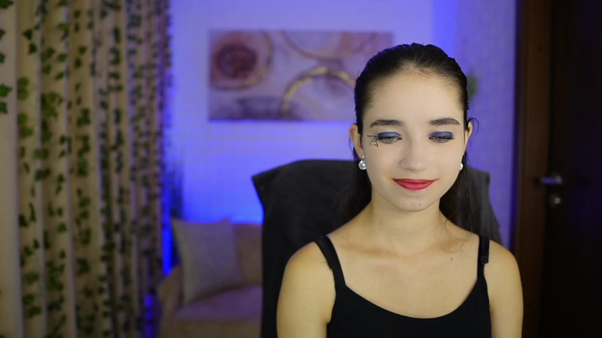 Gallery image thumbnail from Gia_Paige18's myfreecams stream on, 10/31/2024, 11:03 image 10 of 20