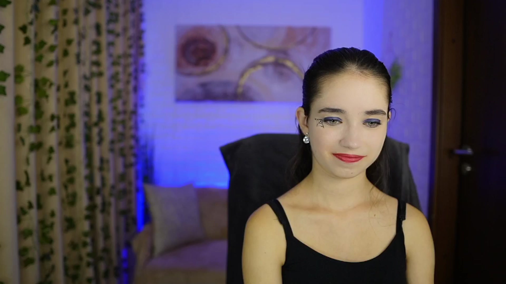Gallery image thumbnail from Gia_Paige18's myfreecams stream on, 10/31/2024, 11:03 image 18 of 20