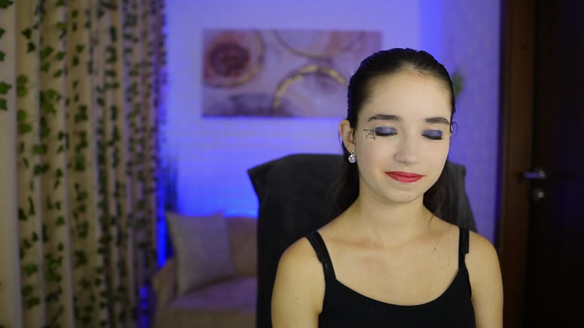 Gallery image thumbnail from Gia_Paige18's myfreecams stream on, 10/31/2024, 11:03 image 15 of 20