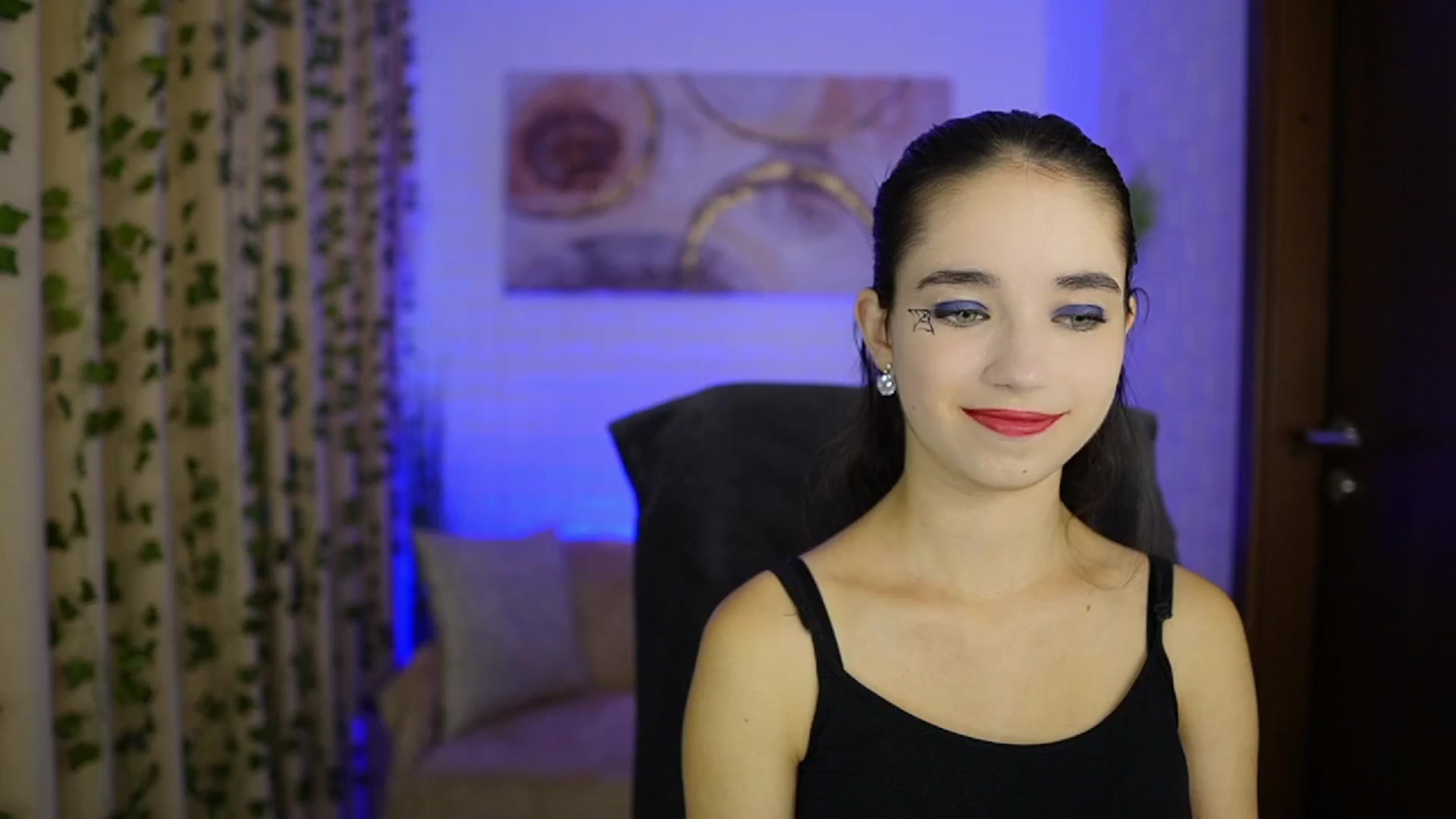 Gallery image thumbnail from Gia_Paige18's myfreecams stream on, 10/31/2024, 11:03 image 6 of 20