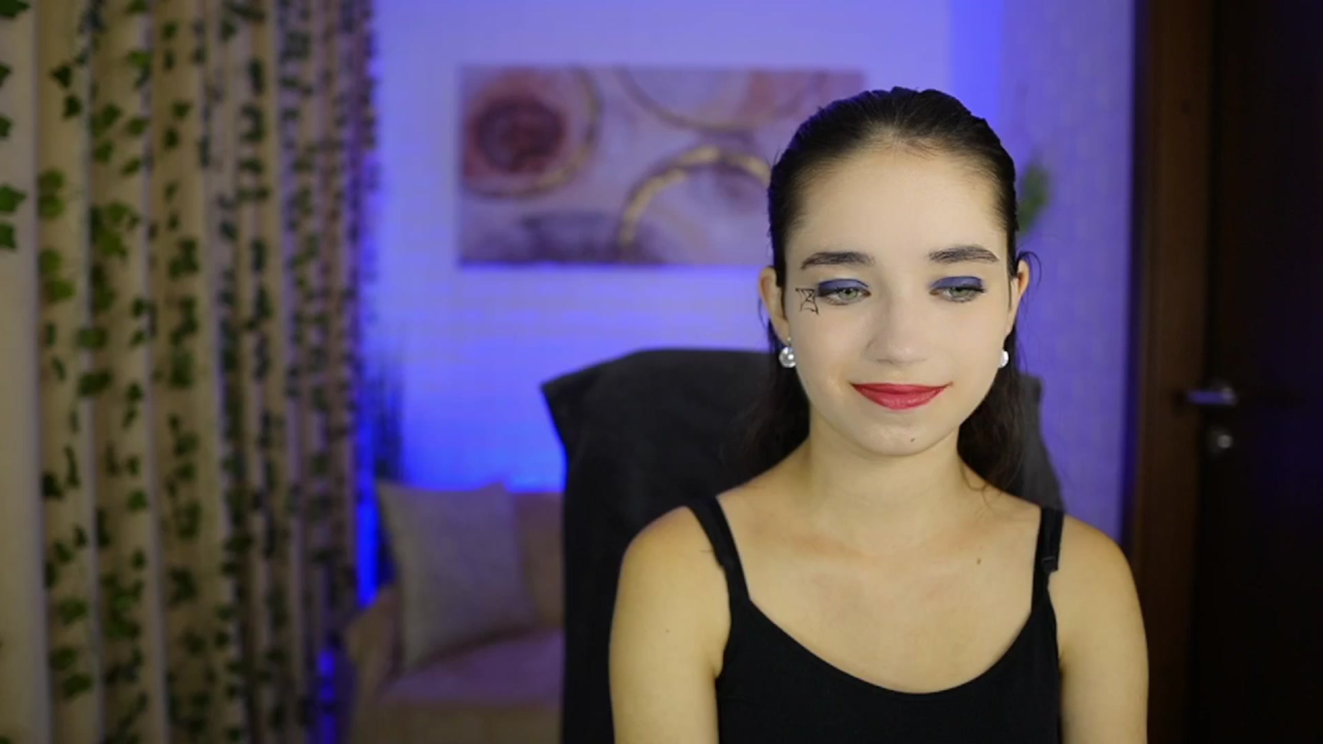 Gallery image thumbnail from Gia_Paige18's myfreecams stream on, 10/31/2024, 11:03 image 3 of 20