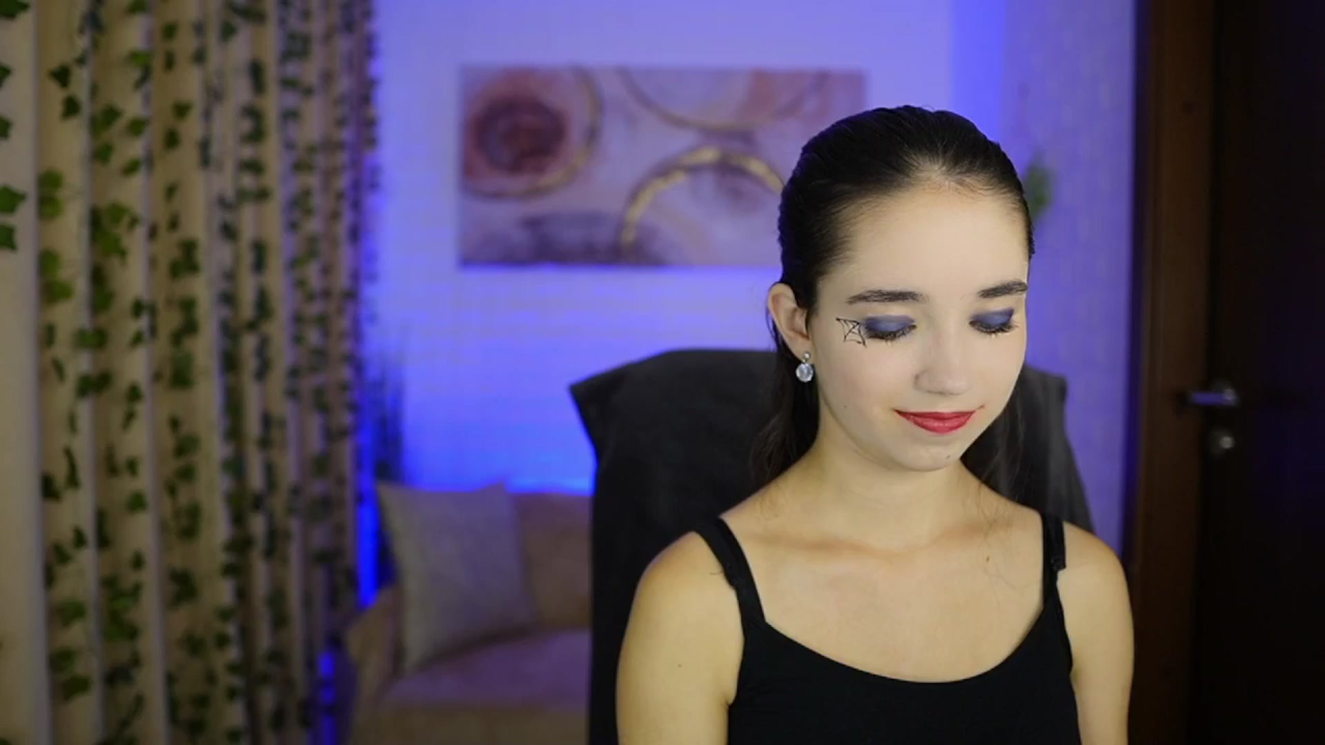 Gallery image thumbnail from Gia_Paige18's myfreecams stream on, 10/31/2024, 11:03 image 17 of 20