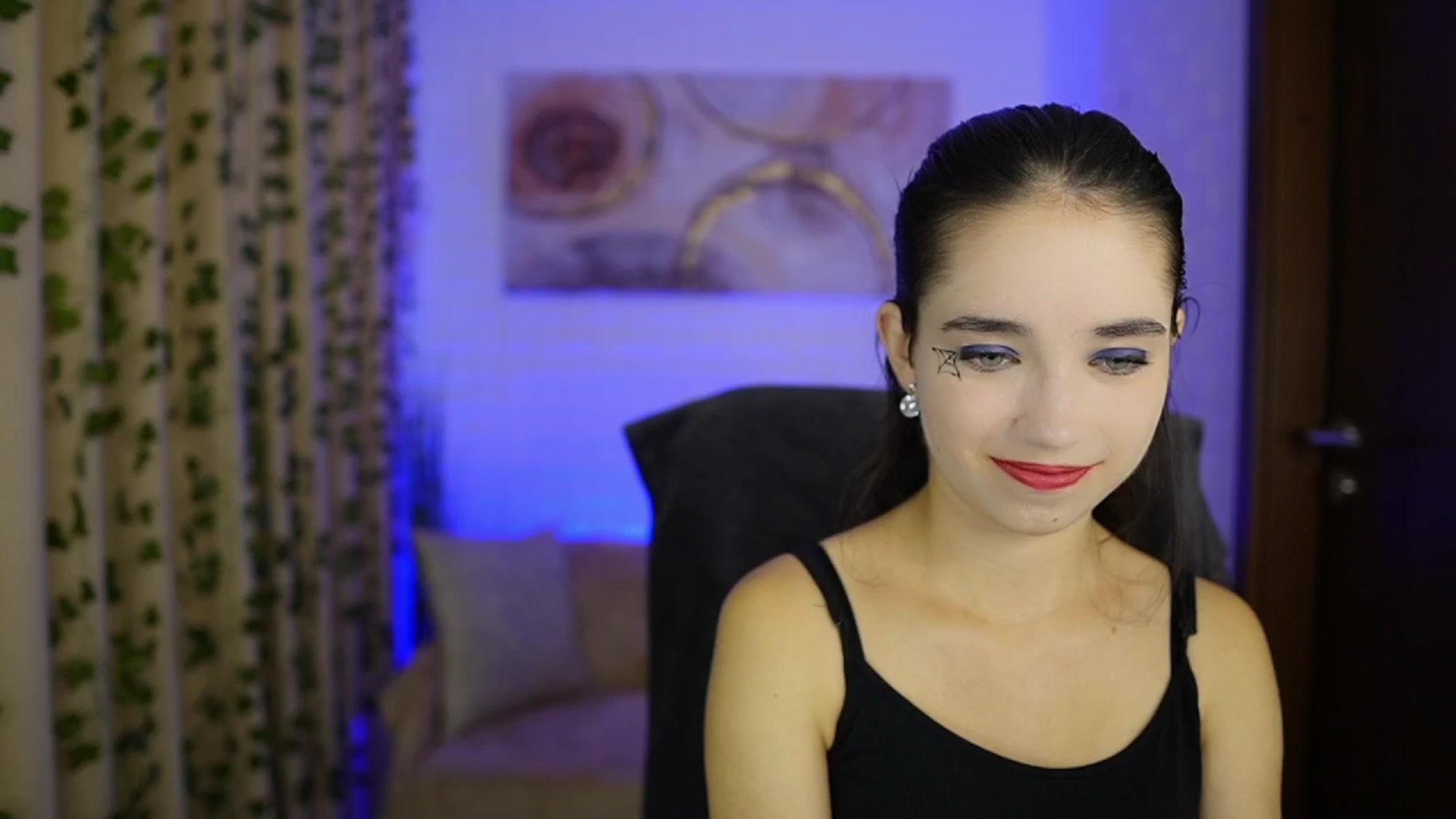 Gallery image thumbnail from Gia_Paige18's myfreecams stream on, 10/31/2024, 11:03 image 11 of 20