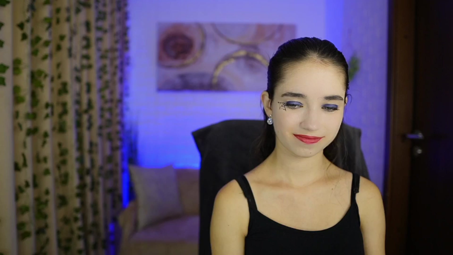 Gallery image thumbnail from Gia_Paige18's myfreecams stream on, 10/31/2024, 11:03 image 14 of 20