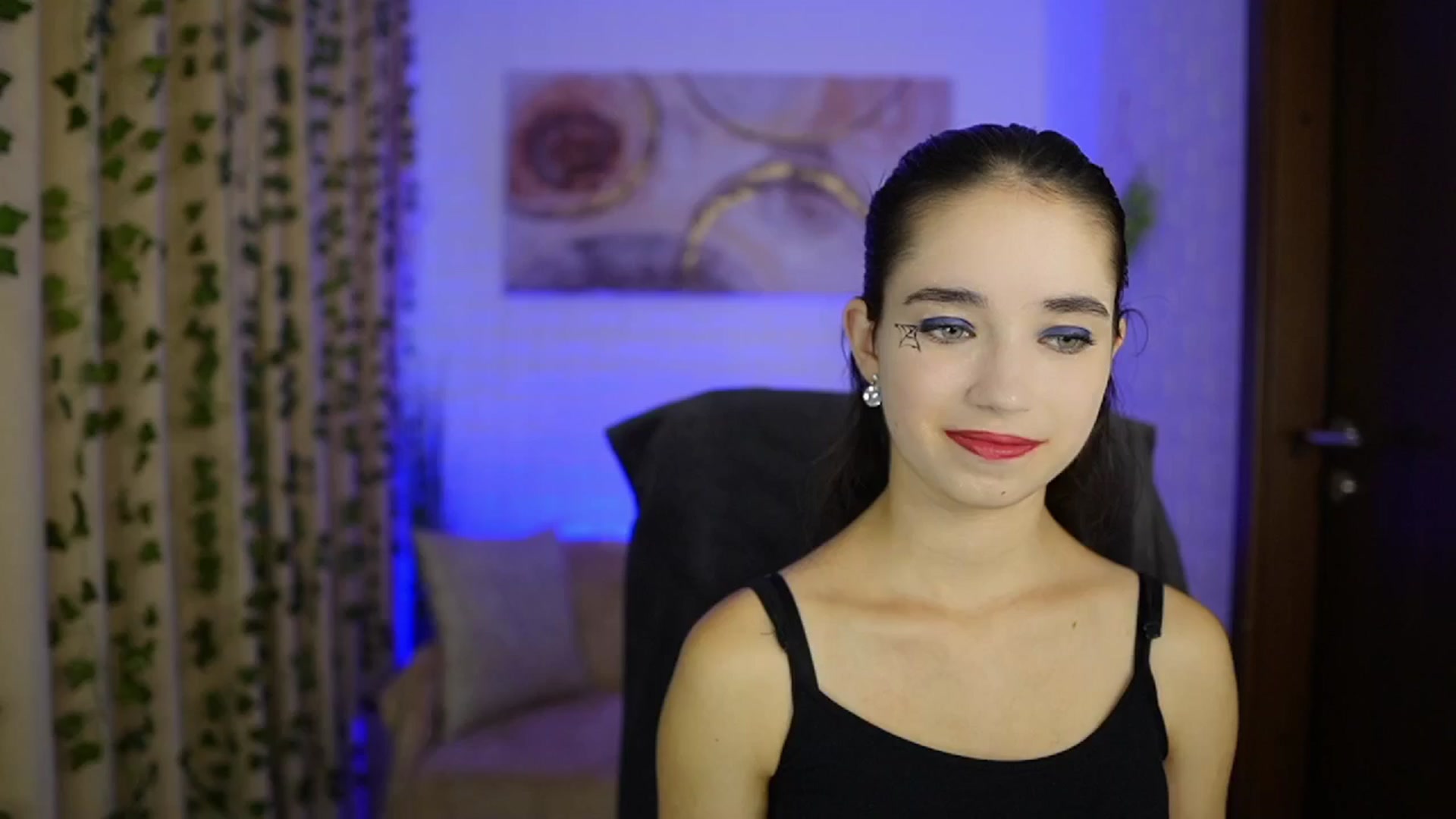 Gallery image thumbnail from Gia_Paige18's myfreecams stream on, 10/31/2024, 12:35 image 18 of 20