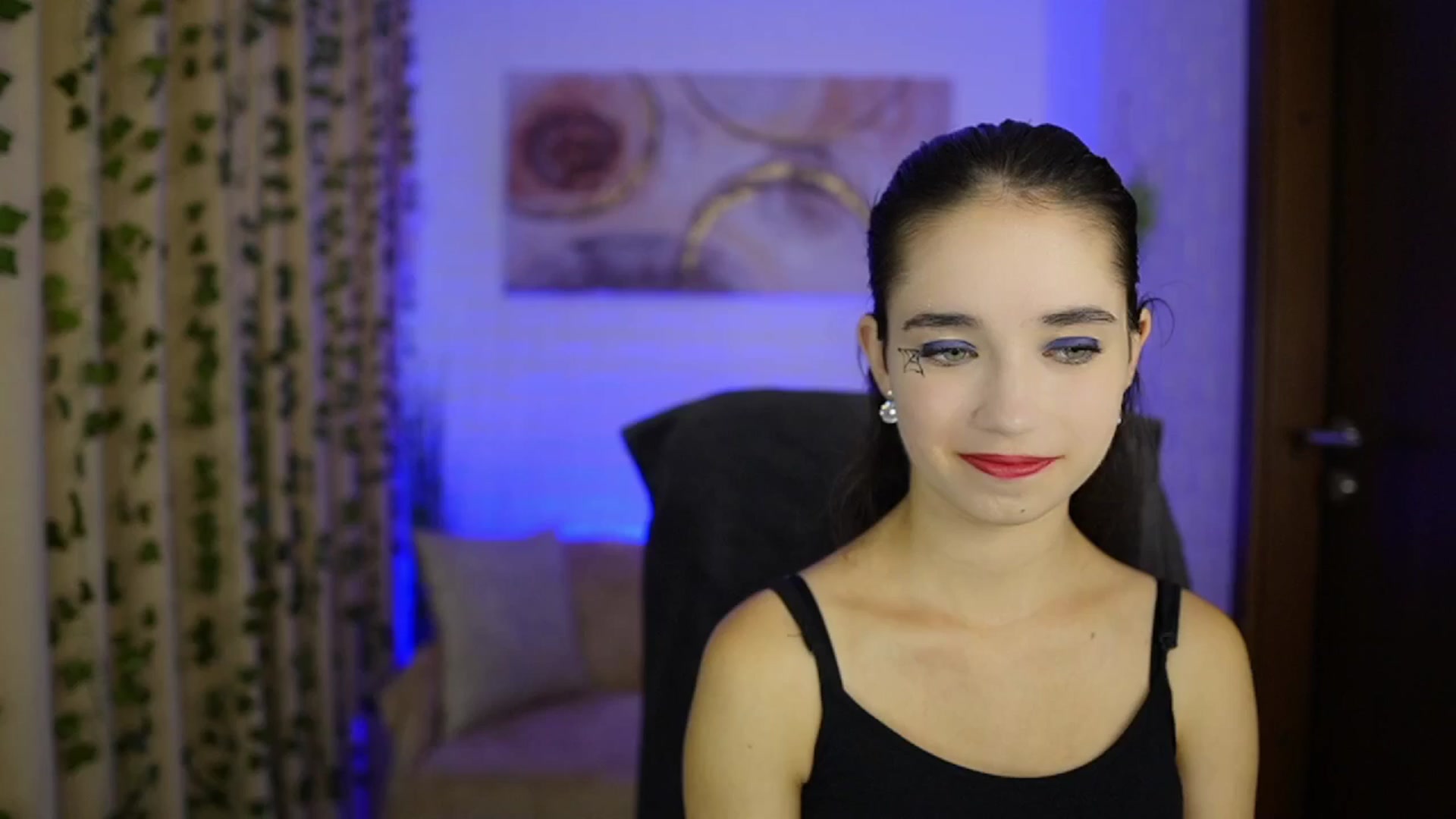 Gallery image thumbnail from Gia_Paige18's myfreecams stream on, 10/31/2024, 12:35 image 9 of 20