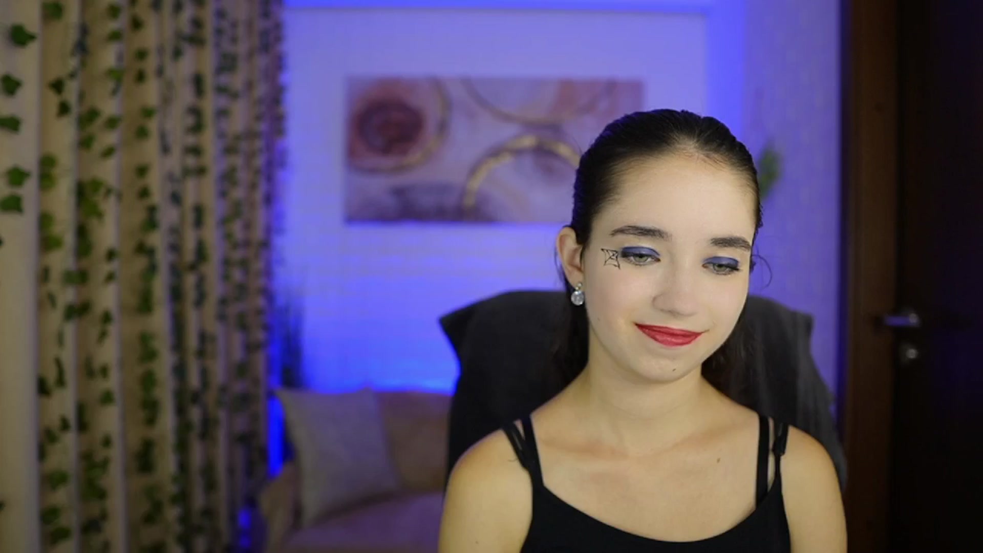 Gallery image thumbnail from Gia_Paige18's myfreecams stream on, 10/31/2024, 13:20 image 14 of 20