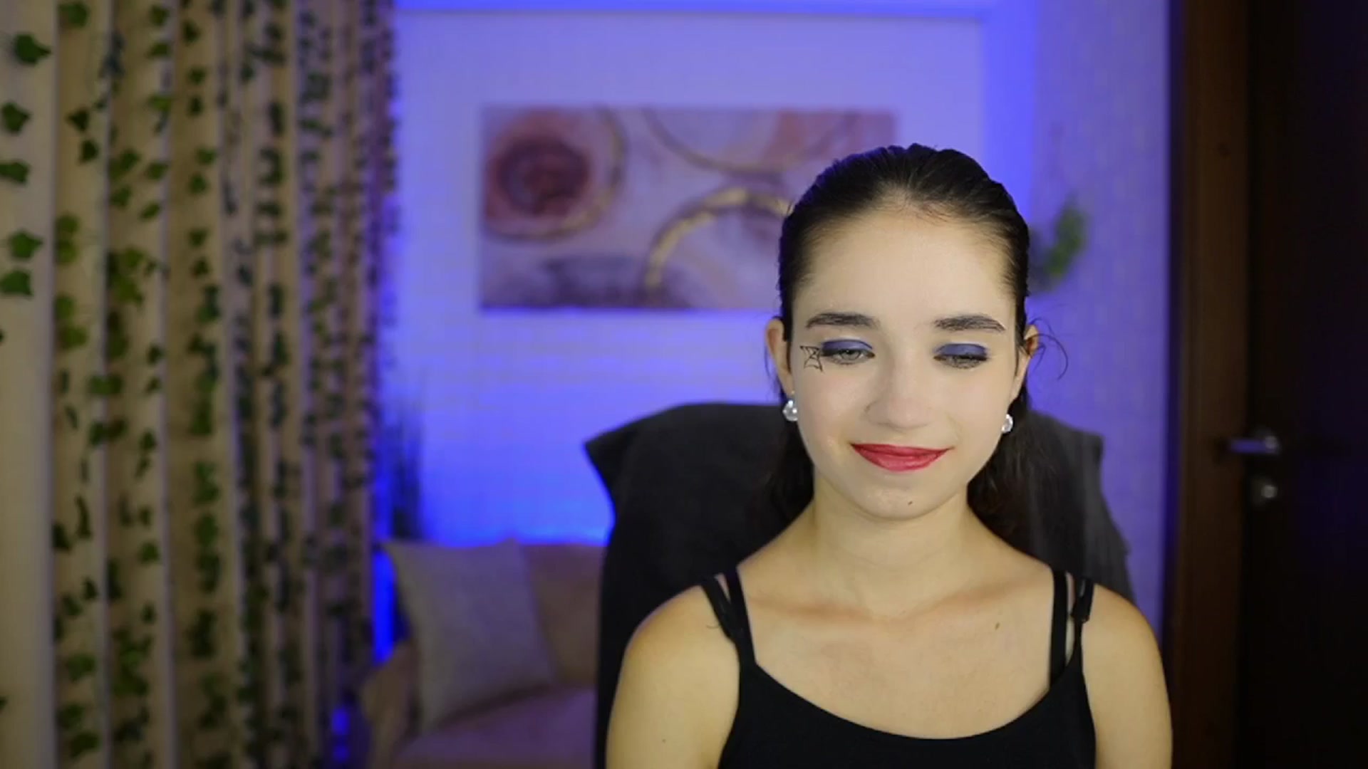 Gallery image thumbnail from Gia_Paige18's myfreecams stream on, 10/31/2024, 13:20 image 9 of 20