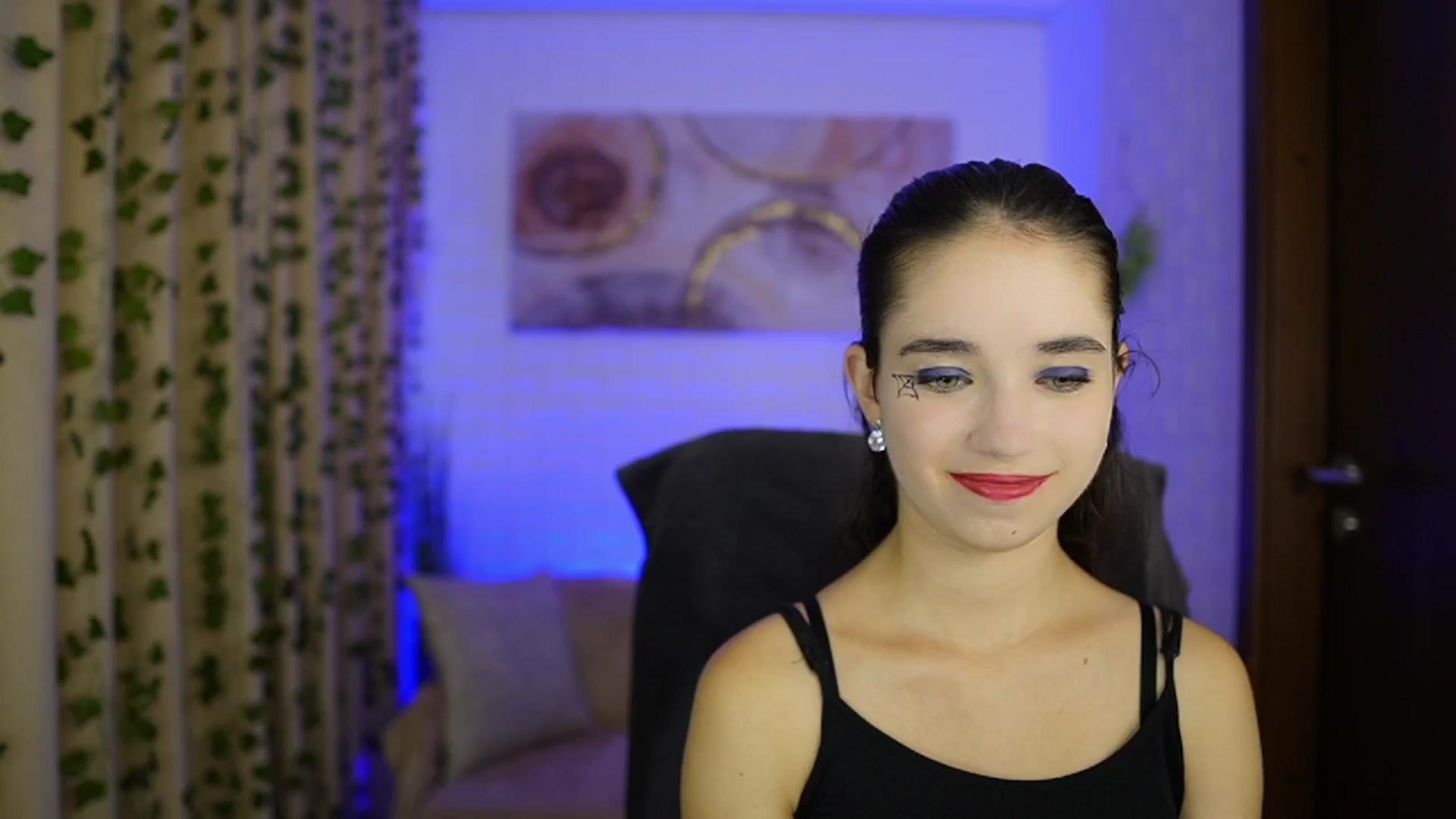 Gallery image thumbnail from Gia_Paige18's myfreecams stream on, 10/31/2024, 13:20 image 4 of 20