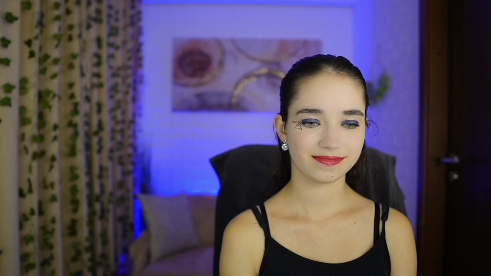Gallery image thumbnail from Gia_Paige18's myfreecams stream on, 10/31/2024, 13:20 image 10 of 20