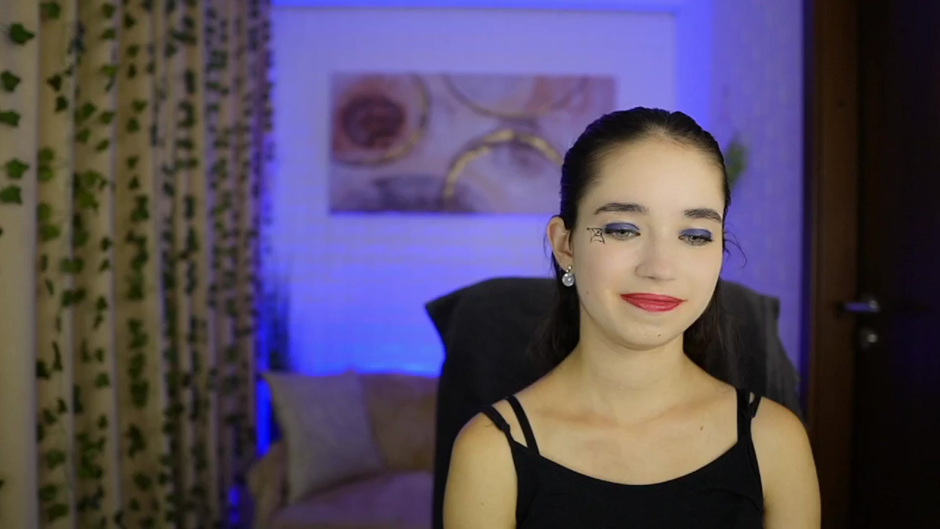 Gallery image thumbnail from Gia_Paige18's myfreecams stream on, 10/31/2024, 13:48 image 18 of 20