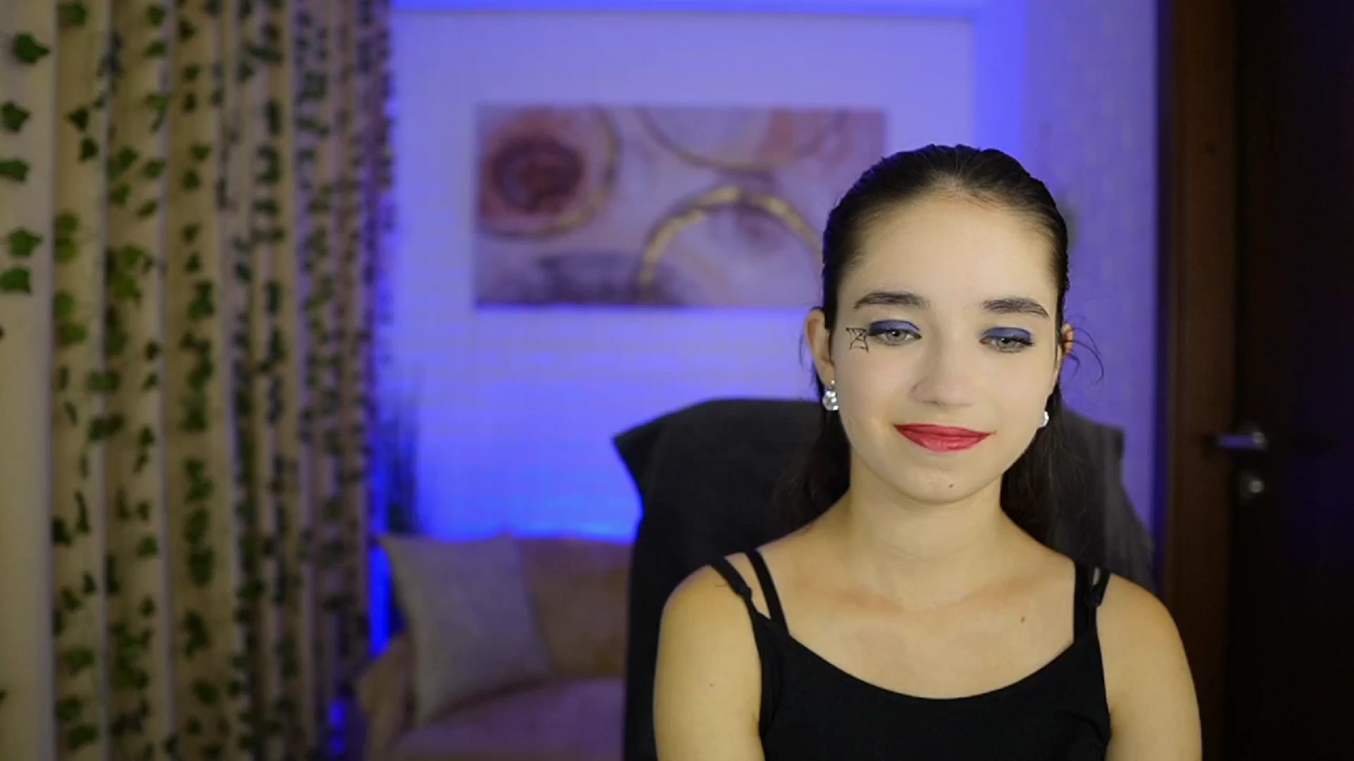 Gallery image thumbnail from Gia_Paige18's myfreecams stream on, 10/31/2024, 13:48 image 16 of 20