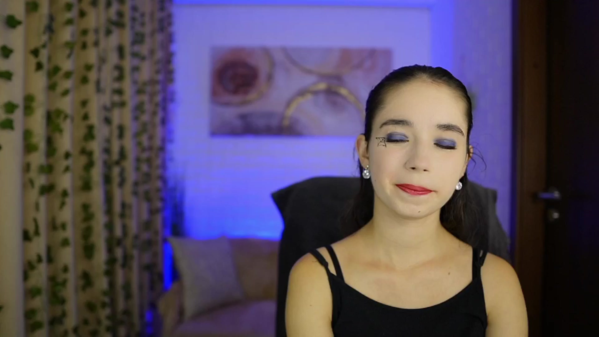 Gallery image thumbnail from Gia_Paige18's myfreecams stream on, 10/31/2024, 13:48 image 14 of 20