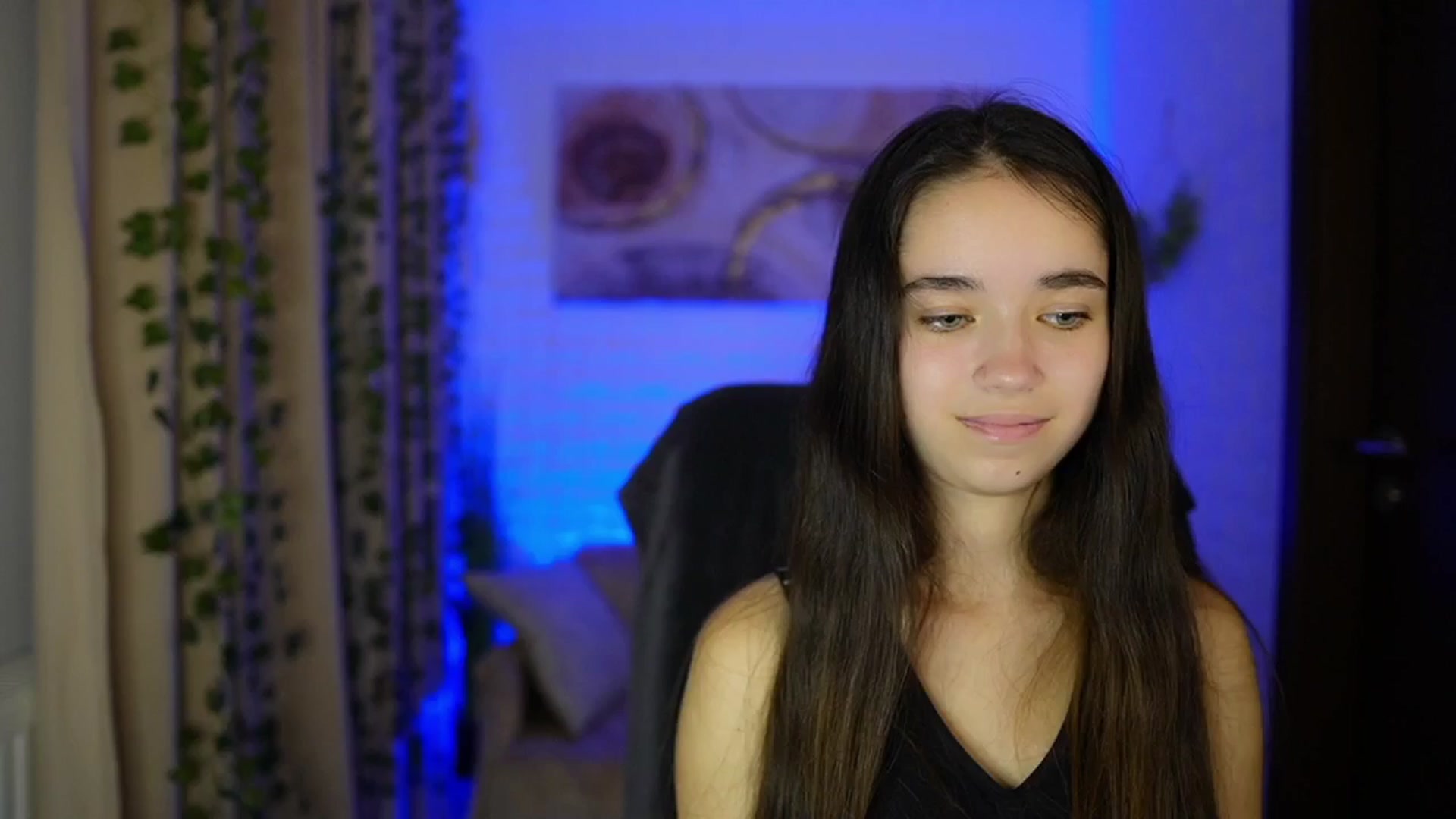 Gallery image thumbnail from Gia_Paige18's myfreecams stream on, 11/03/2024, 15:40 image 15 of 20