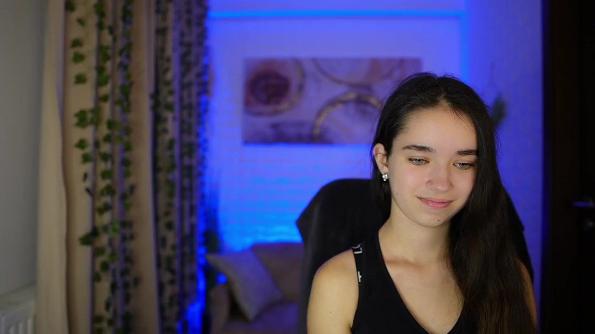 Gallery image thumbnail from Gia_Paige18's myfreecams stream on, 11/03/2024, 18:54 image 3 of 20