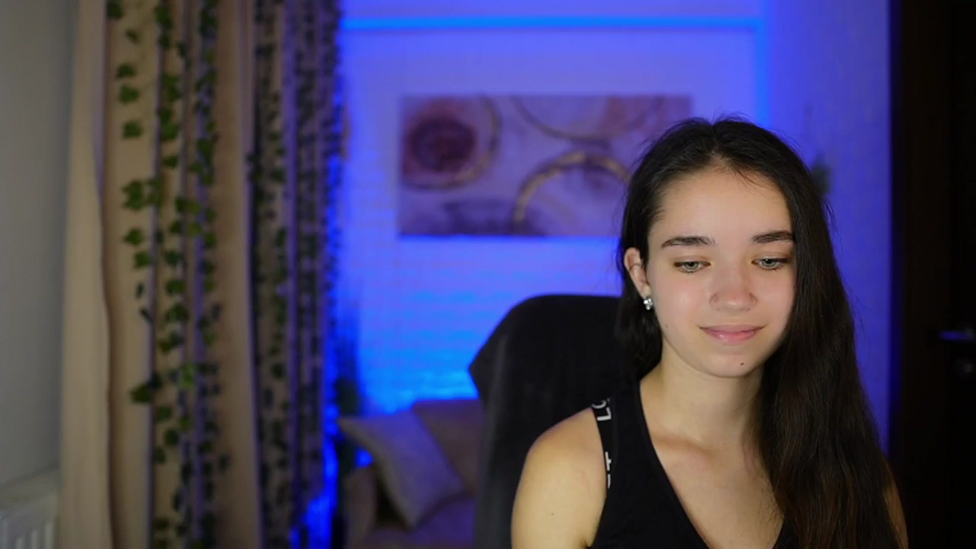 Gallery image thumbnail from Gia_Paige18's myfreecams stream on, 11/03/2024, 18:54 image 7 of 20