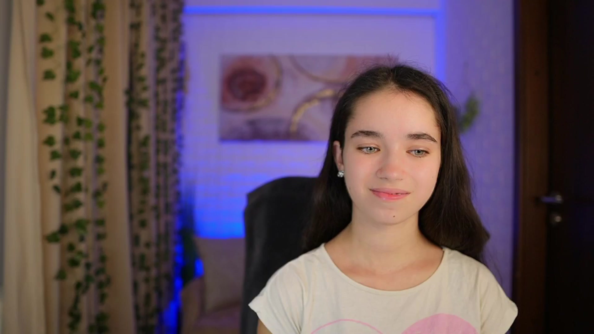 Gallery image thumbnail from Gia_Paige18's myfreecams stream on, 11/06/2024, 16:00 image 13 of 20