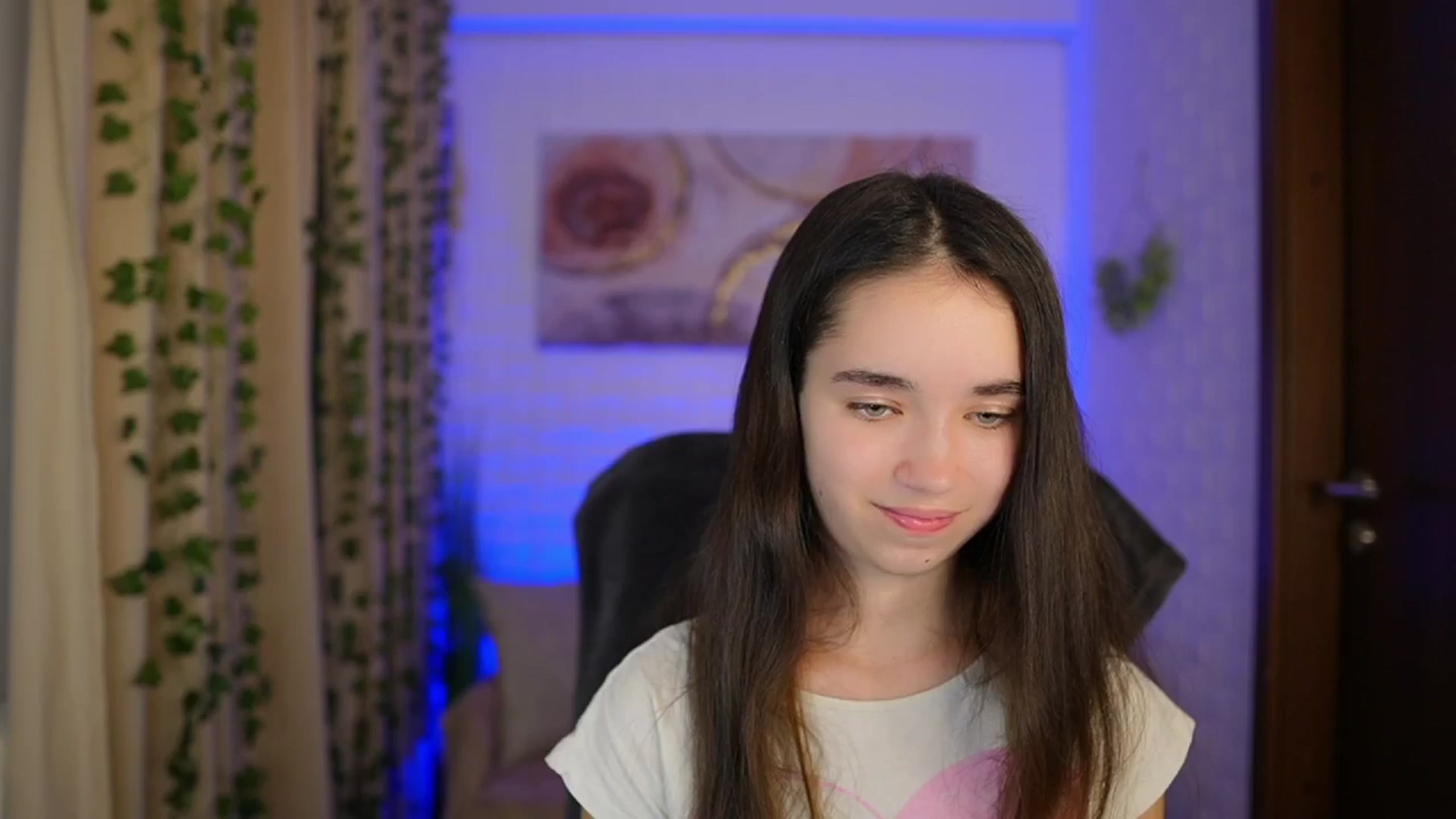 Gallery image thumbnail from Gia_Paige18's myfreecams stream on, 11/06/2024, 18:11 image 13 of 20