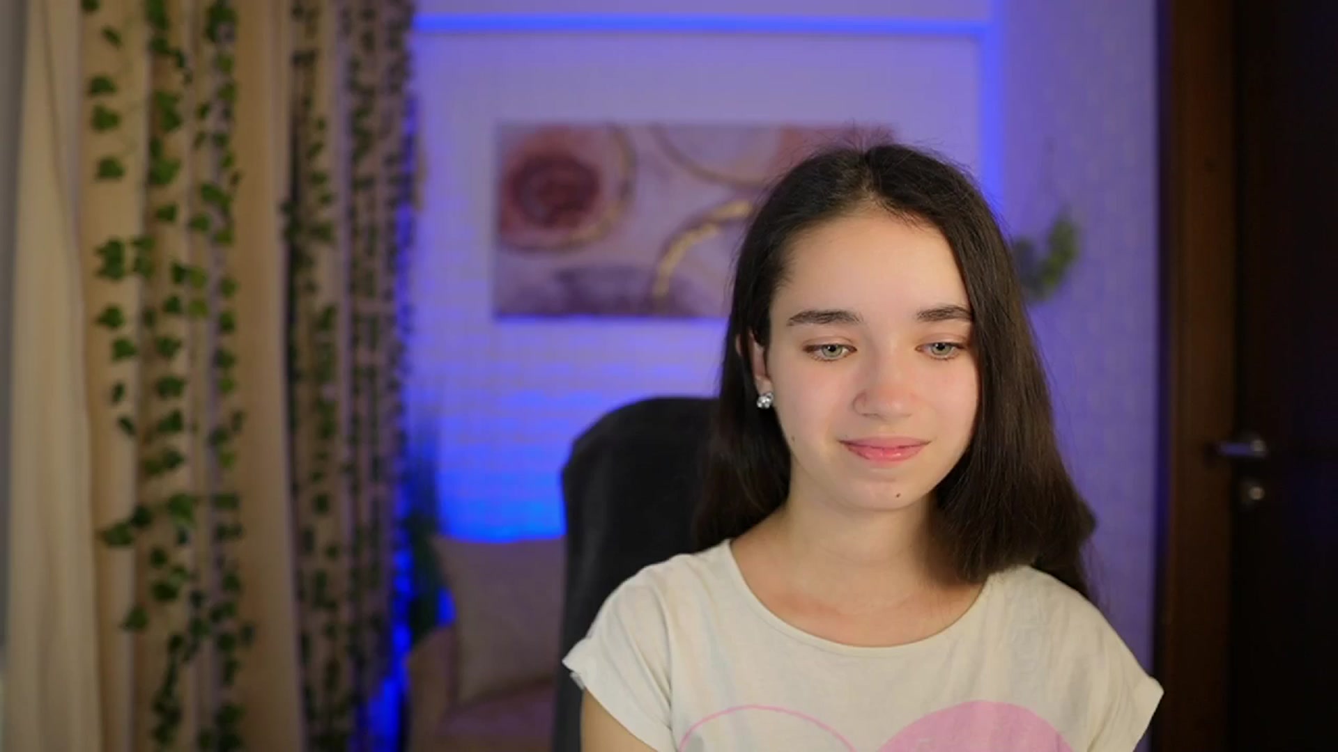 Gallery image thumbnail from Gia_Paige18's myfreecams stream on, 11/06/2024, 19:03 image 19 of 20