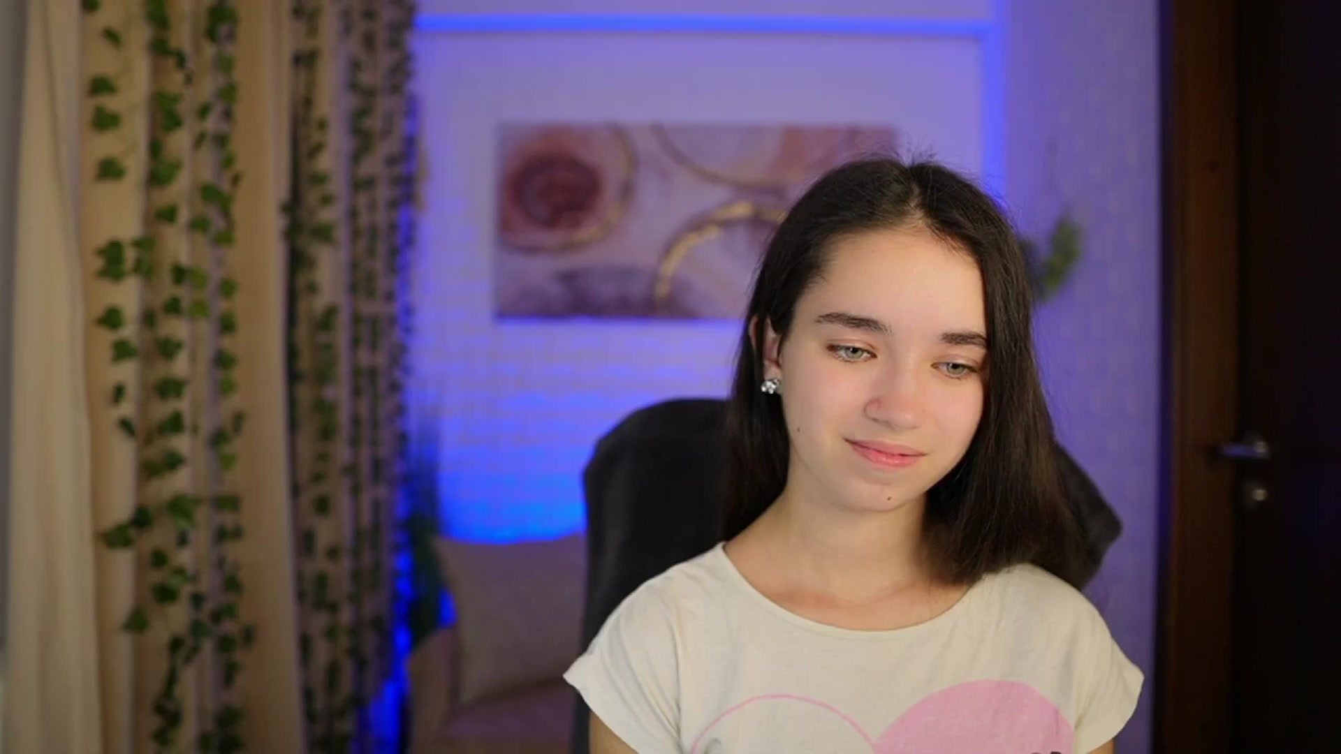 Gallery image thumbnail from Gia_Paige18's myfreecams stream on, 11/06/2024, 19:03 image 11 of 20