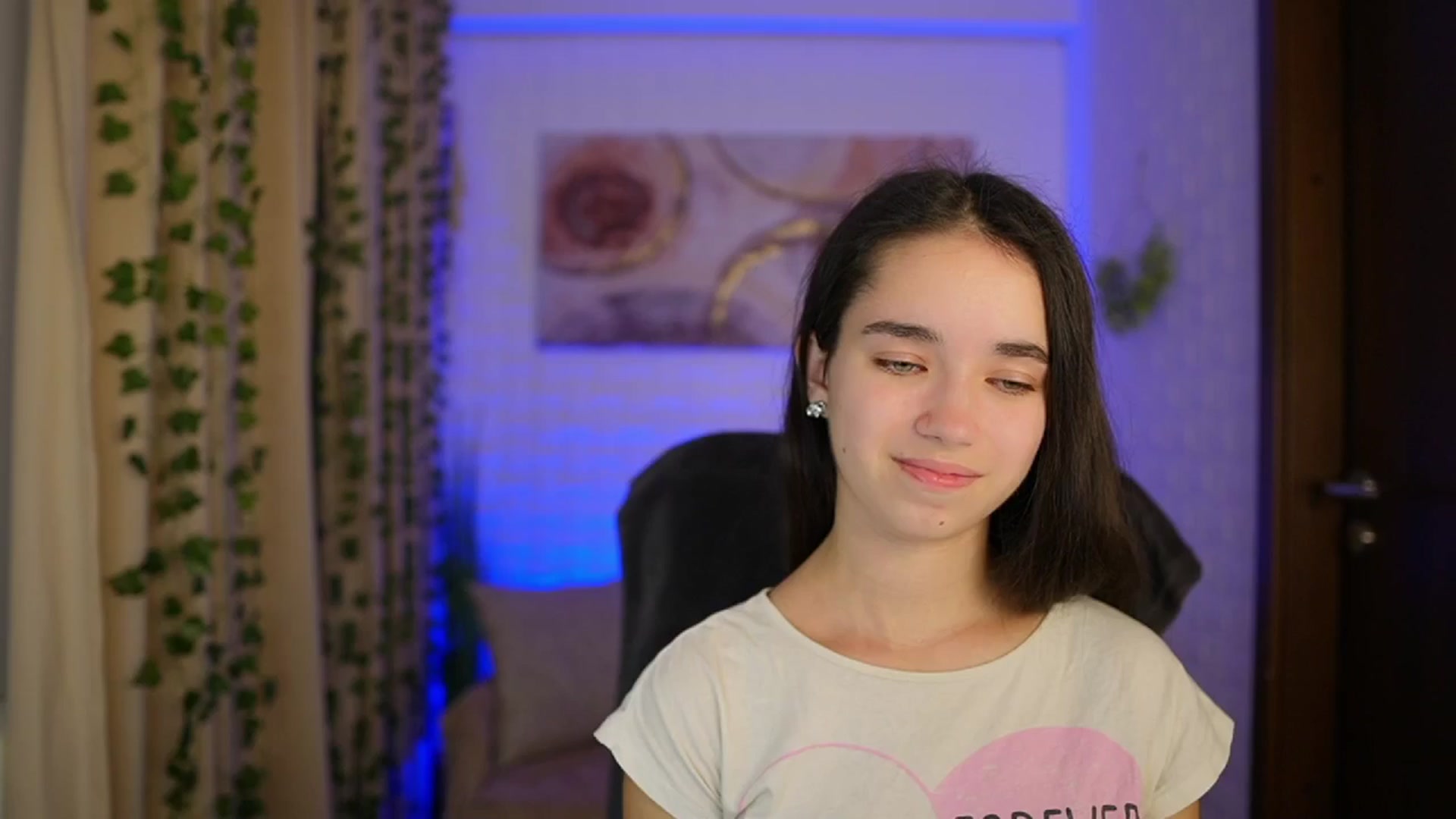 Gallery image thumbnail from Gia_Paige18's myfreecams stream on, 11/06/2024, 19:03 image 2 of 20