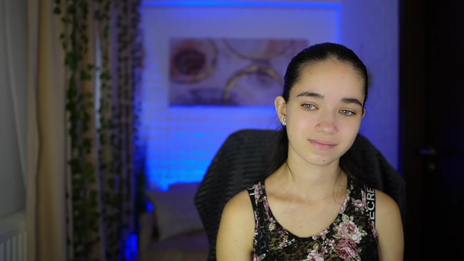 Gallery image thumbnail from Gia_Paige18's myfreecams stream on, 11/12/2024, 11:18 image 17 of 20