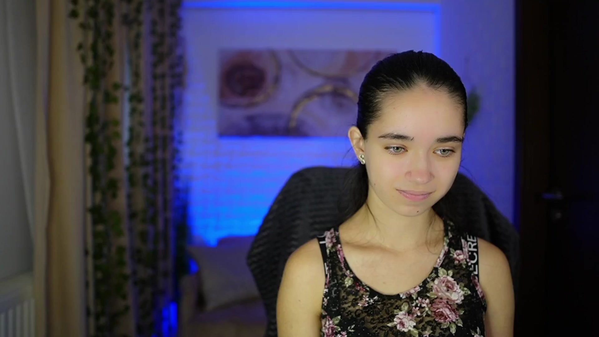 Gallery image thumbnail from Gia_Paige18's myfreecams stream on, 11/12/2024, 11:18 image 12 of 20