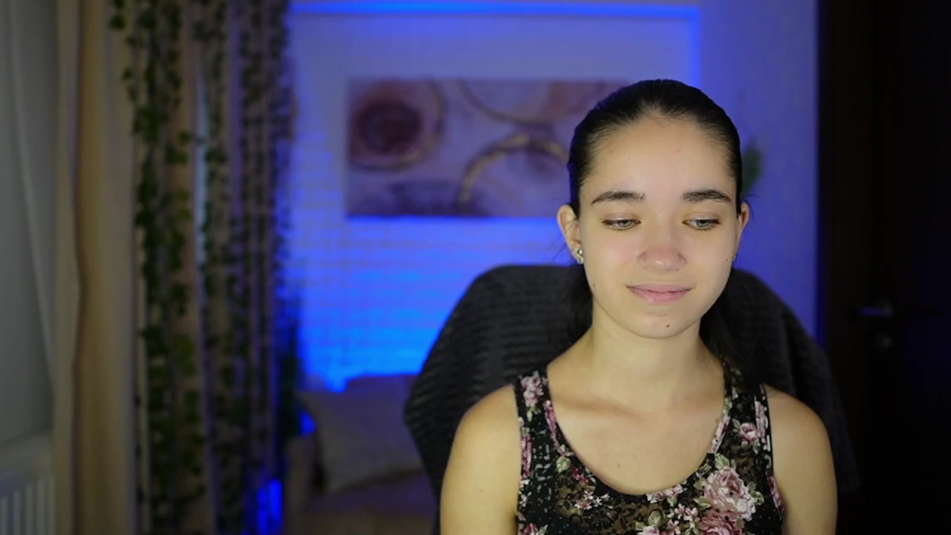 Gallery image thumbnail from Gia_Paige18's myfreecams stream on, 11/12/2024, 11:56 image 11 of 20