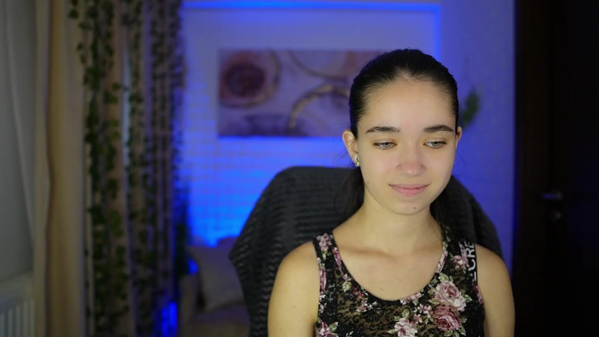 Gallery image thumbnail from Gia_Paige18's myfreecams stream on, 11/12/2024, 12:24 image 16 of 20