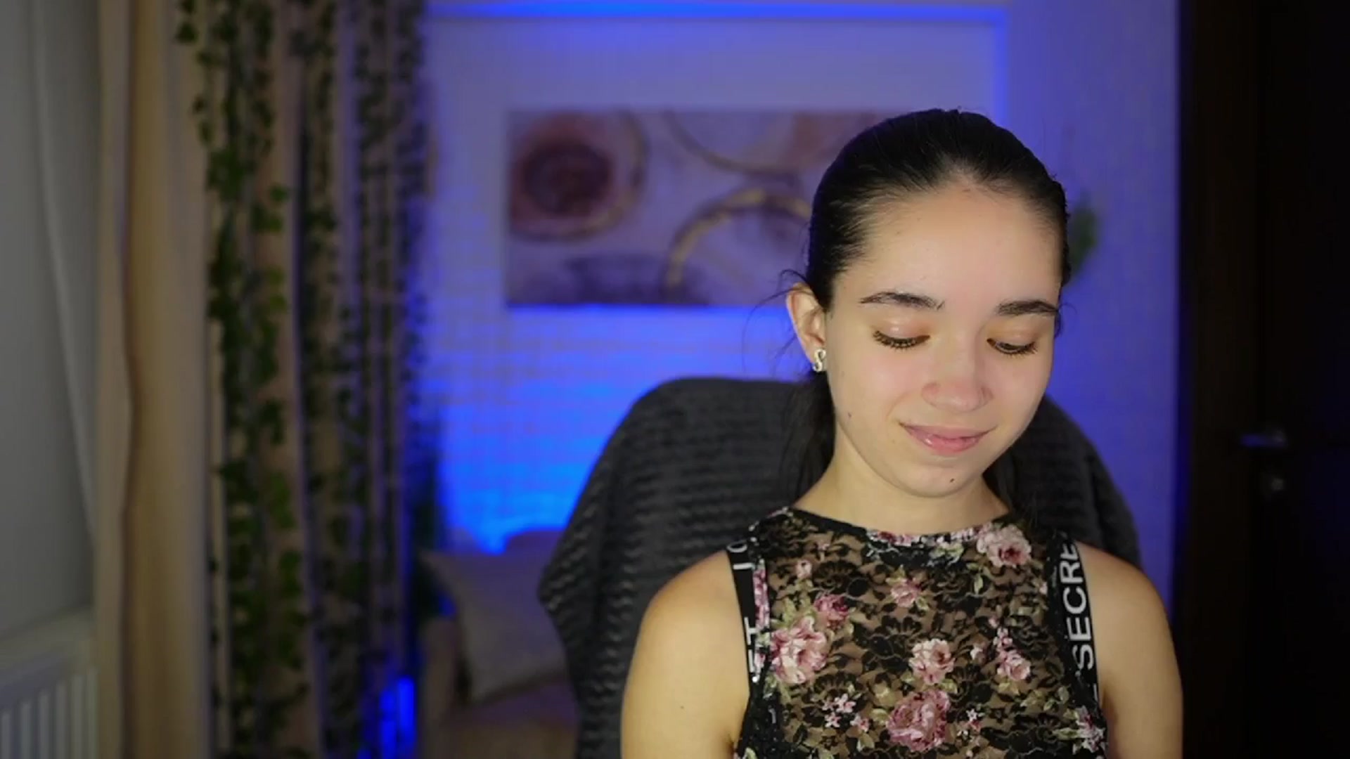 Gallery image thumbnail from Gia_Paige18's myfreecams stream on, 11/12/2024, 15:14 image 16 of 20